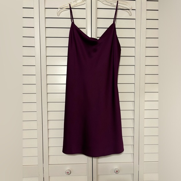 Hemline Frida Dress - Picture 3 of 6